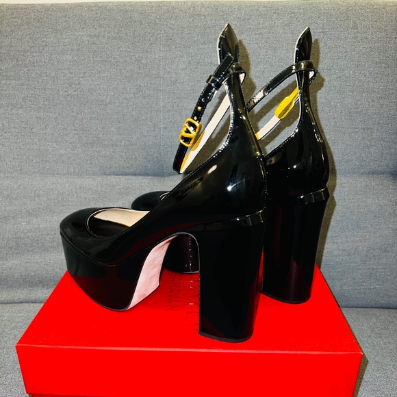Sold-Valentino Garavani Tan Go Platform Pumps (NWT)! - Picture 2 of 10